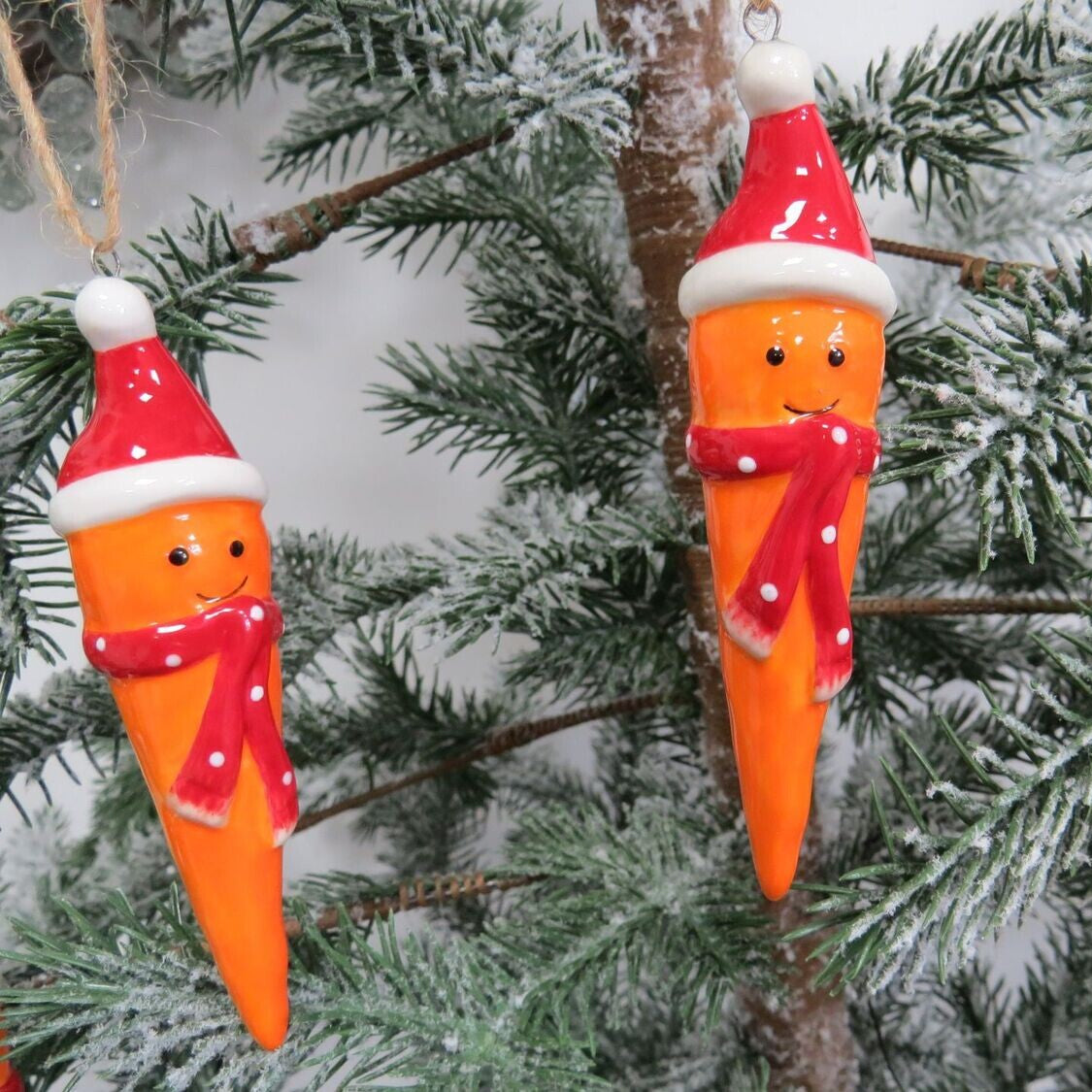 Giftware Trading Carrot Decoration