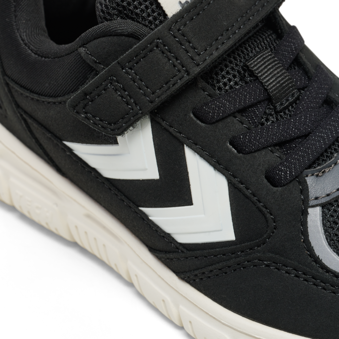Hummel X-Light 2.0 Jr Trainers 213518 — Black