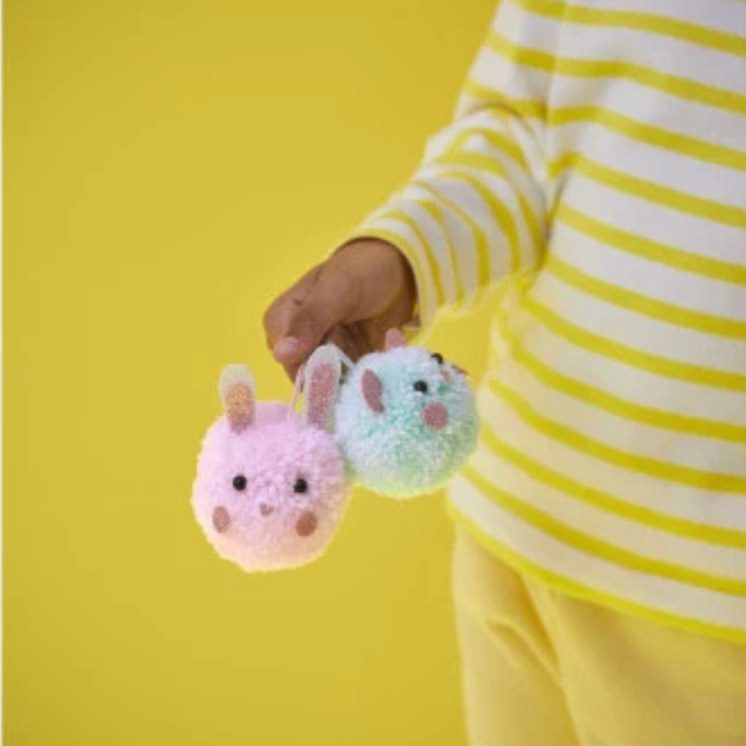 Janod J09033 PomPoms - 2 Small Animals