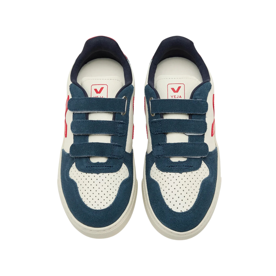 Veja CV0520 Small V-10 Leather Weekend Shoe EU28-35